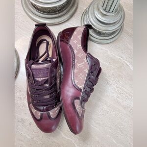 Louis Vuitton Sneakers Women Sz 5.0
